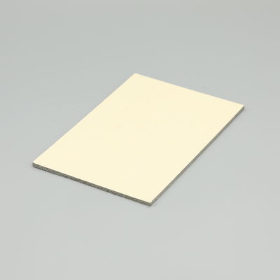 Weißfarbige Aluminium-Verbundplatte für Bau- und Gebäudekoration 4MM 1,22*2,44m