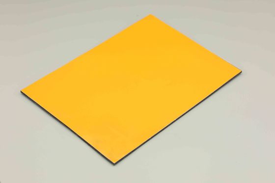 Dunkelgelb 3 mm Acp Pe 1300 mm Breite PE beschichtet Acp Wandverkleidung für Decken