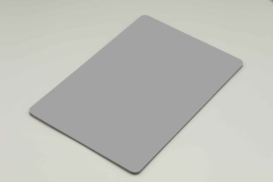 UP hochwertige Graue Aluminium-Verbundplatte Feste Farbe Standardgröße Dekoration PE-Beschichtung
