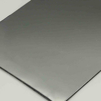 Schwarzer Spiegel Aluminium-Verbundplatte 4mm 1220×2440mm PVDF Beschichtet B1 feuerfestes ACP-Blatt
