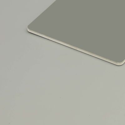Brandgeschützte Aluminiumverbundplatten für Außen- und Innenbauprojekte