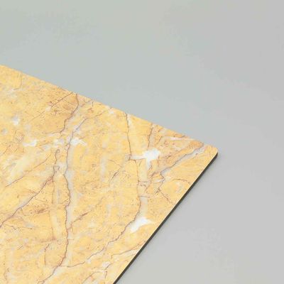 Beige Marmorstein ACP Aluminium-Verbundplatte 4x8ft Kratzfest ACM-Blatt für Salon-Laden Außenwandverkleidung