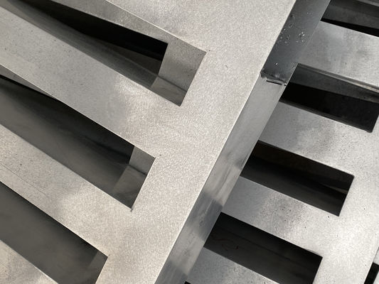 Dekorative U-förmige Aluminiumdecke Metall aufgehängte Aluminiumdeckenplatte