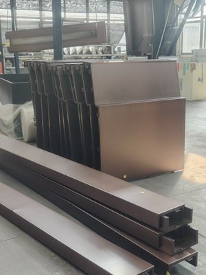 Aluminiumlegierung Panel Kaffeekleur Anti-multiple Erosion unkonventionelle Formen Aluminium Fassadenwand Fluorkohlenstoffbeschichtet Außenwand