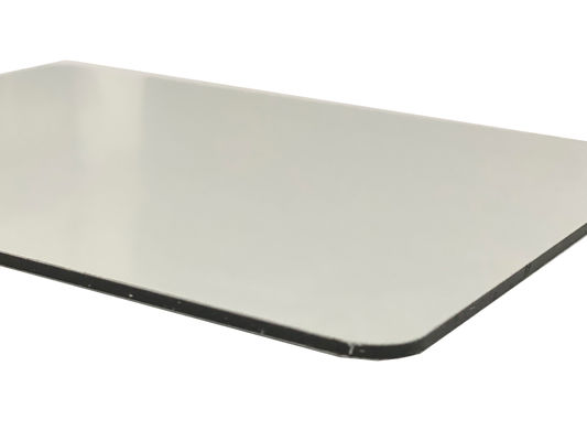 Weiße Außen Acp-Blattplatte, maßgeschneiderte 3 mm 4 mm Dicke Acp-Bedeckung für Häuser / Gebäude Aluminium Haut 0,18 mm