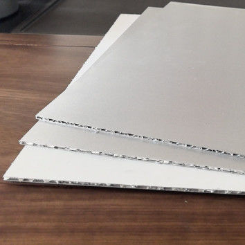 2.0 mm Dicke Aluminium Wellplatten Ausgezeichnete Wärme- und Schalldämmung