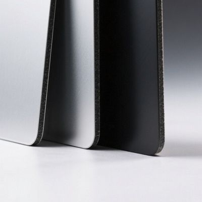 Kratzbeständig Besser Kern Wand Vorhang Gebäude Fassade gekrümmter Typ PVDF Aluminium Verbundplatte 3MM Aluminium Verbundplatte Hitzebeständigkeit 4MM